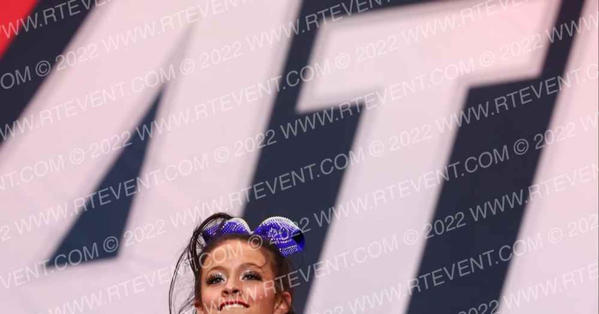 Pennsylvania Elite Cheerleading Guardians · Mid Atlantic Grand Nationals