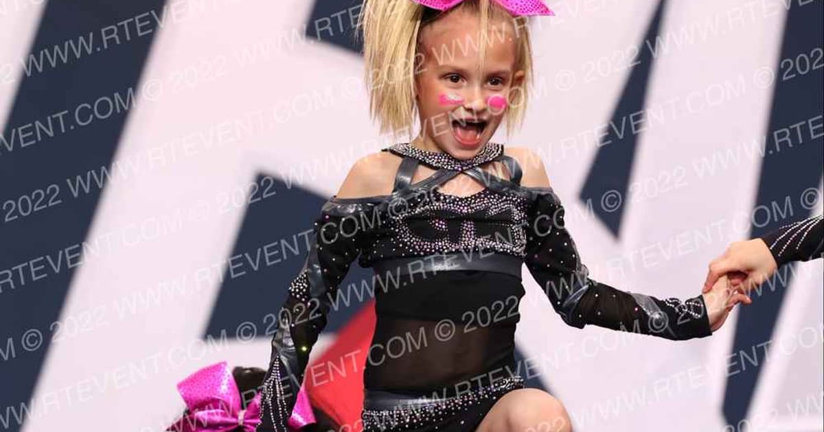 Cheer Force Elite Wicked Queens · Mid Atlantic Grand Nationals