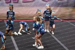 Utopia Cheer Cloud 9