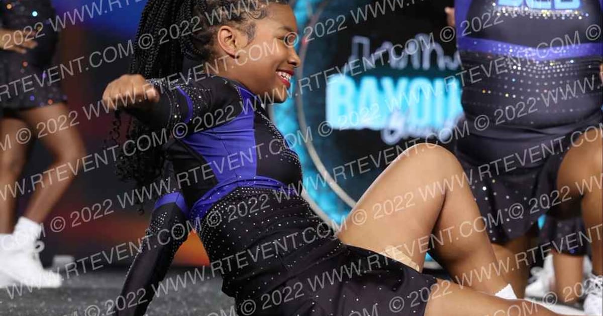 Bayou City Dream Teal Storm · Glow Tour Chicago