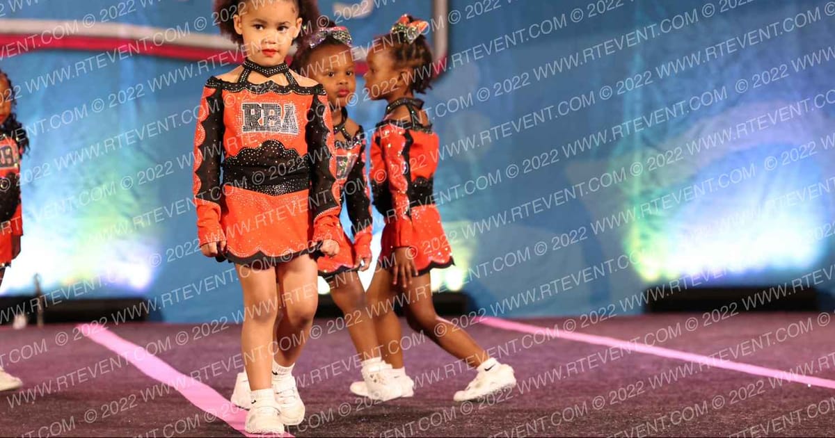Royalty Brand Athletics Pearls · Aloha Richmond Showdown