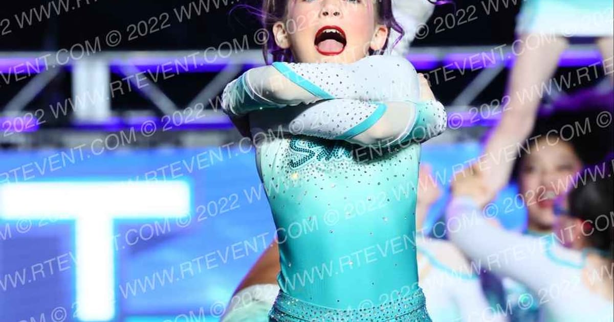 Cheer Sport Sharks-New England Surfer Girls · SF Grand Nationals