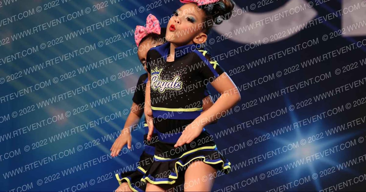 Royal Storm Elite Cheer Mini mafia · Vegas Crown
