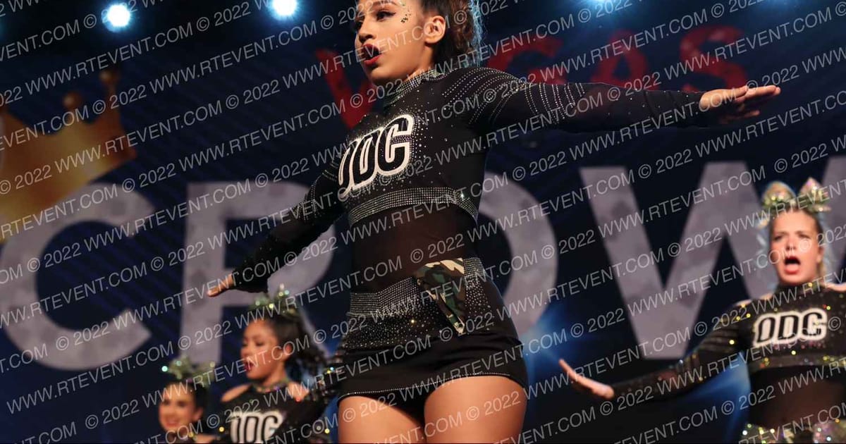 One Dream Cheer Bombsquad · Vegas Crown
