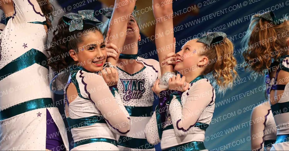 YAC Elite Cheer Gravity · Vegas Crown