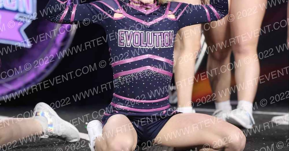 Evolution Cheer Emerald Diamonds · Glow Tour Chicago