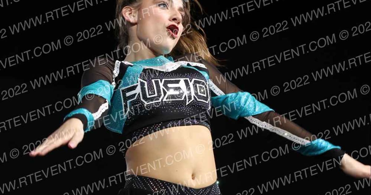 Fusion Elite The Sharks · Glow Tour Chicago