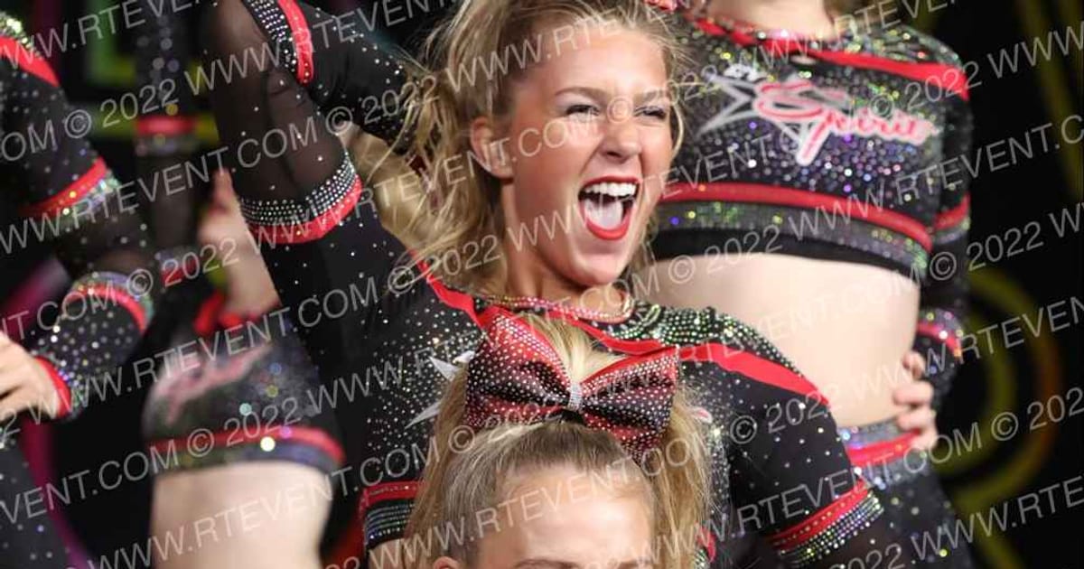 Chippewa Valley Spirit All Stars SuperNova · Glow Tour Chicago
