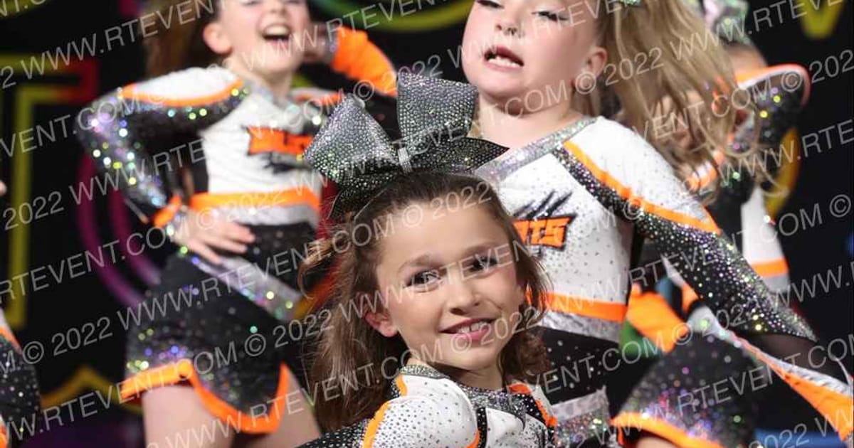 WILDCATS Cheer Pride TOPAZ T1GERS · Glow Tour Chicago