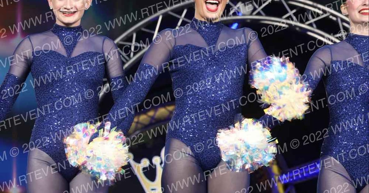 Iconic Allstars Divine · Glow Tour Chicago