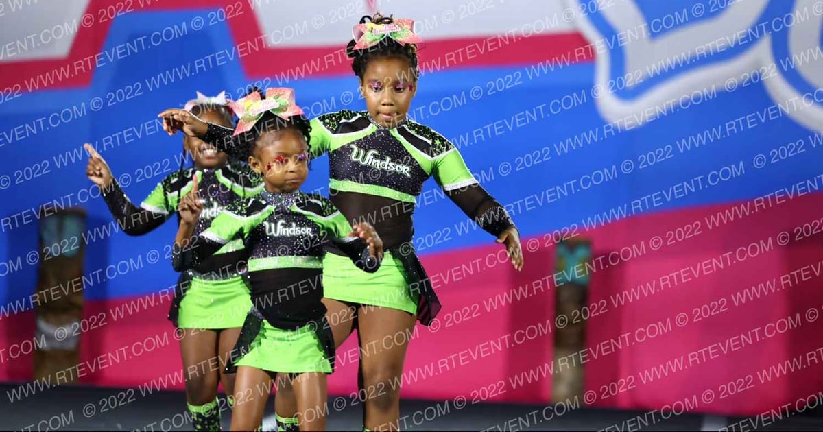 Windsor Knights Elite Pink Lemonade · Aloha Daytona Showdown
