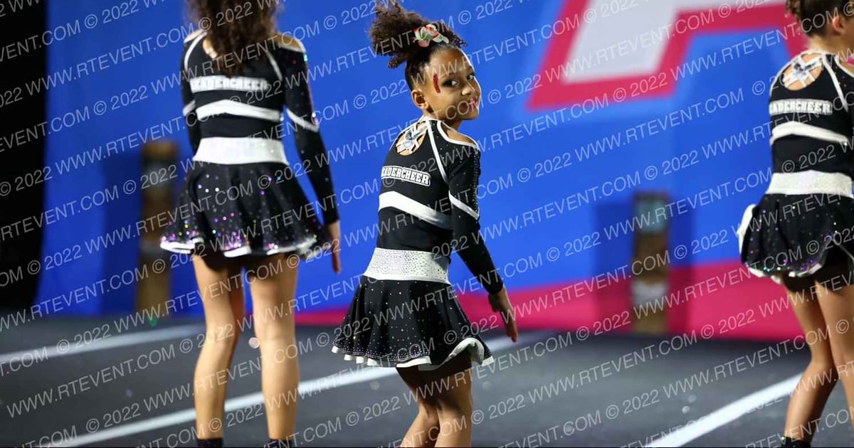 Leader Cheer Bomb Squad · Aloha Daytona Showdown