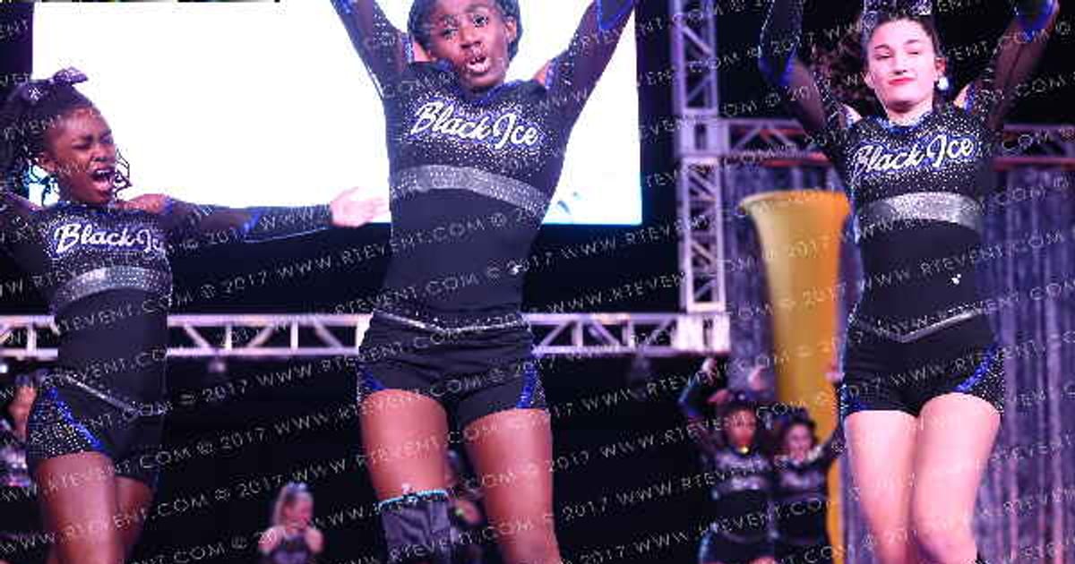 Tri-Town Competitive Cheerleading Black Ice · ACDA Reach the Beach Ocean City Showdown