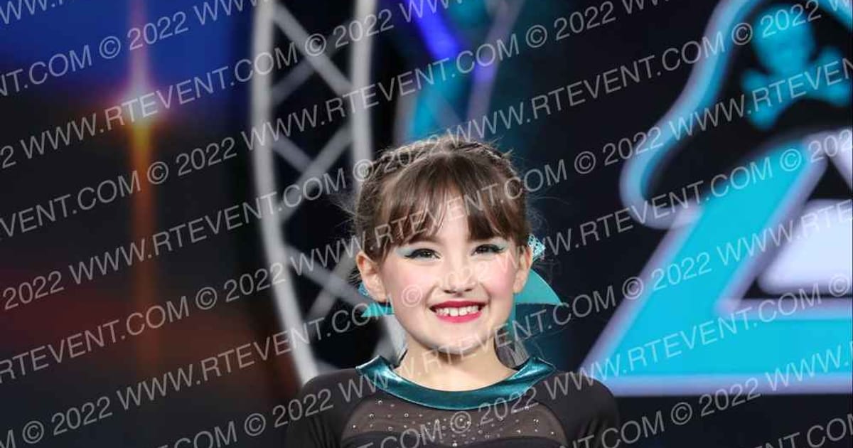 Legacy Athletics - WI Mini Mateys · Glow Tour Chicago