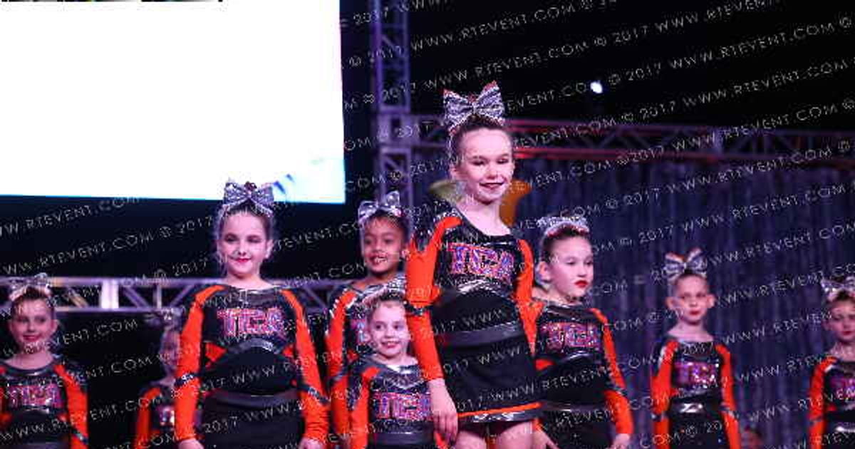 Titan Cheer Alliance Mini elite dazzlers · ACDA Reach the Beach Ocean City Showdown