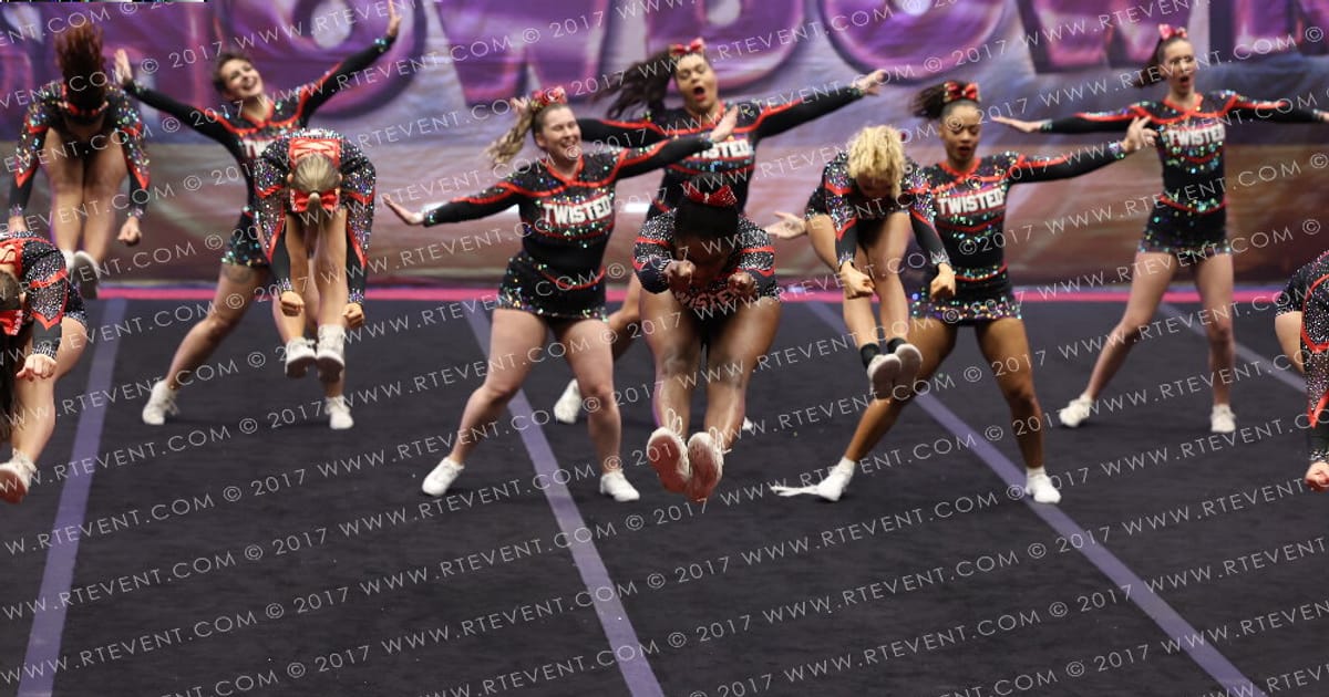 Twisted Cheer Reign · Spotlight Showdown
