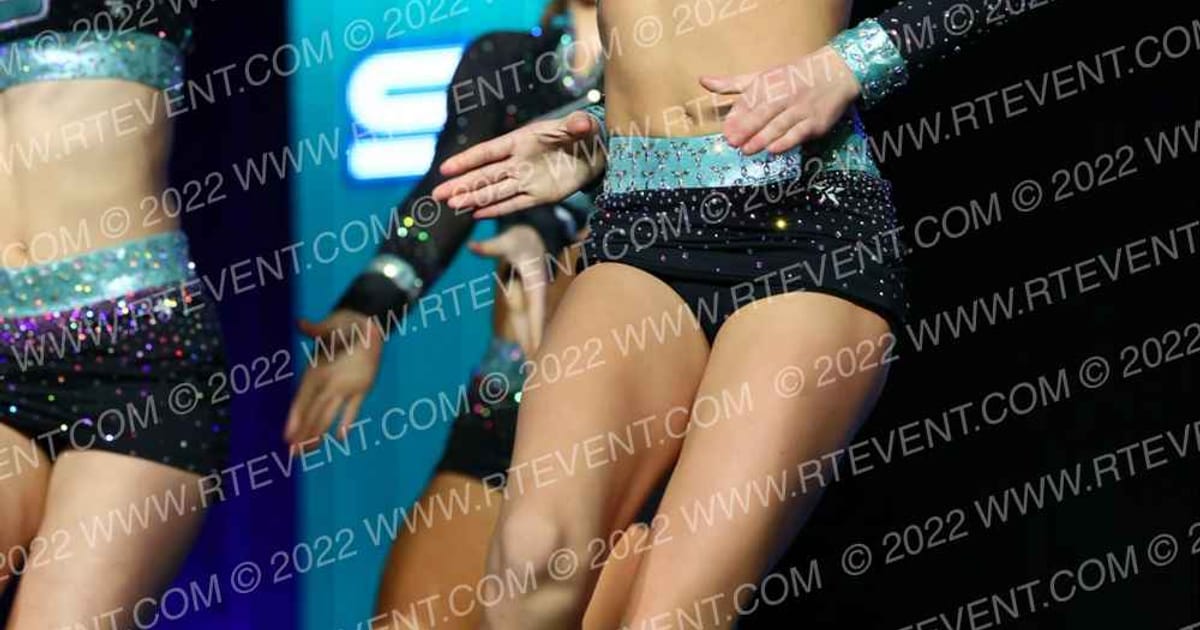 Cheer Sport Sharks-New England Savage Sharks · SF Grand Nationals