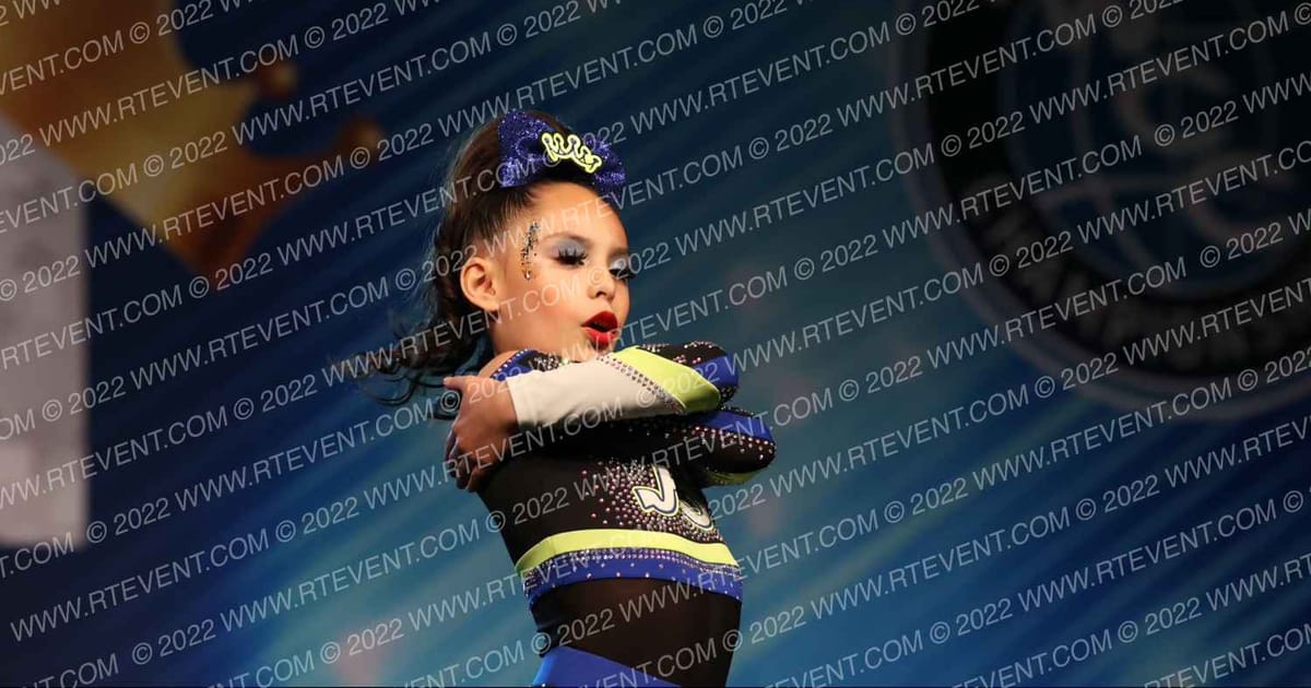 Royal Storm Elite Cheer D. Silva · Vegas Crown