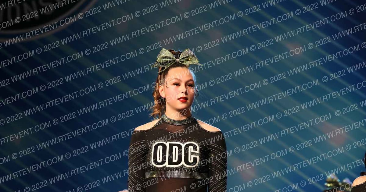 One Dream Cheer Code Green · Vegas Crown
