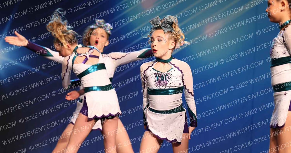 YAC Elite Cheer Gravity · Vegas Crown