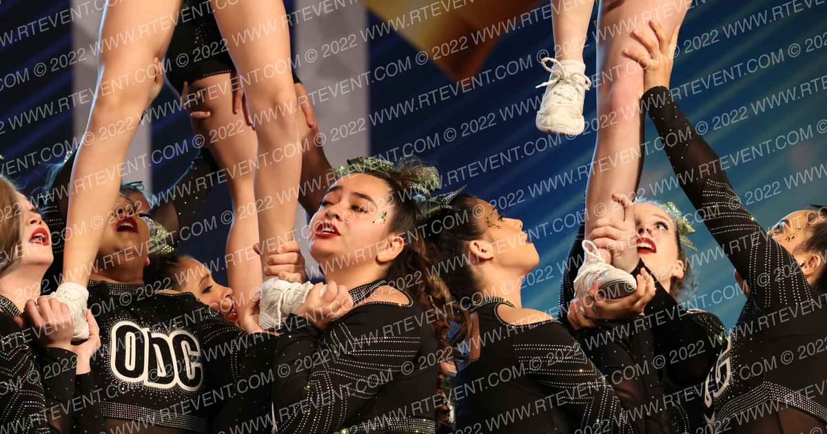 One Dream Cheer Black Ops · Vegas Crown