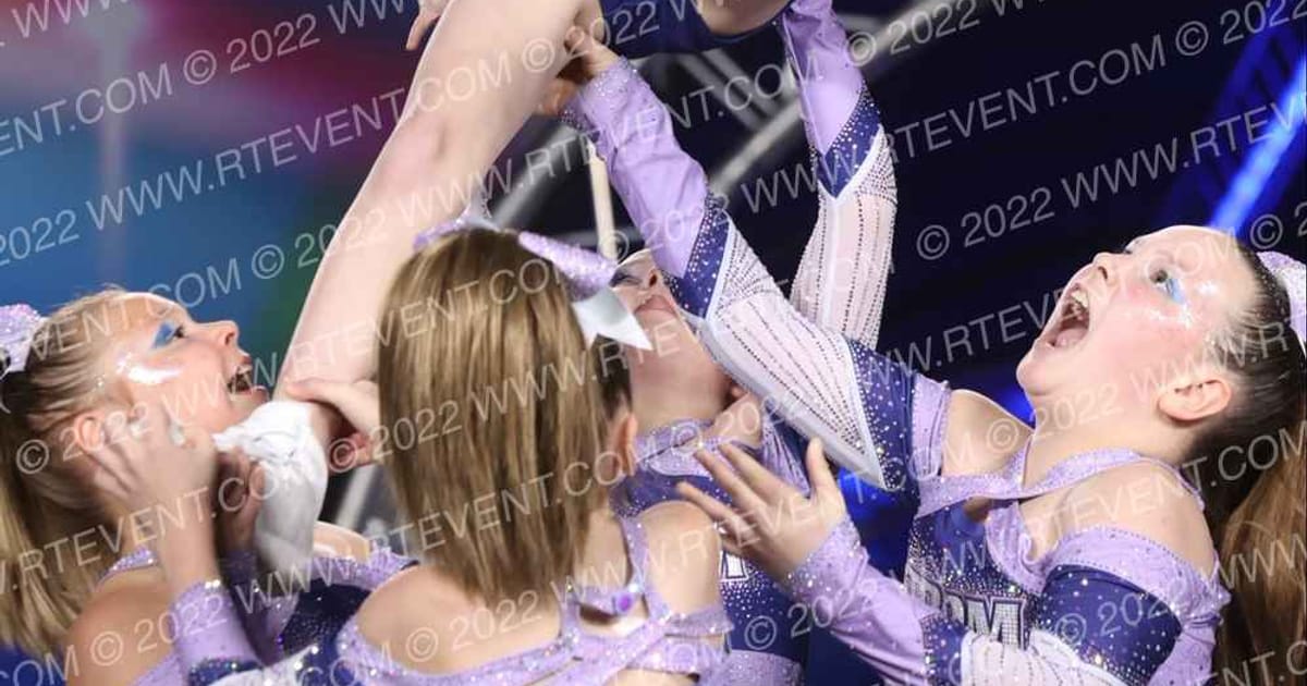 Capital Elite Athletics Thunder · Glow Tour Chicago