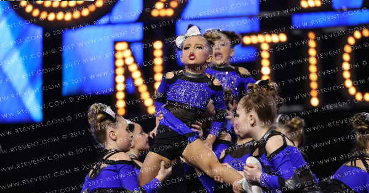 CHEER FORCE MINI PEARLS · DII Allstar Nationals