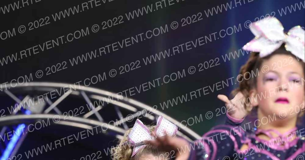 Evolution Cheer Emerald Diamonds · Glow Tour Chicago