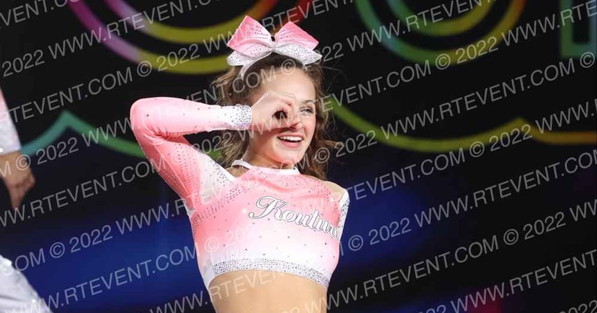 Kouture Level Athletics Onyx · Glow Tour Chicago