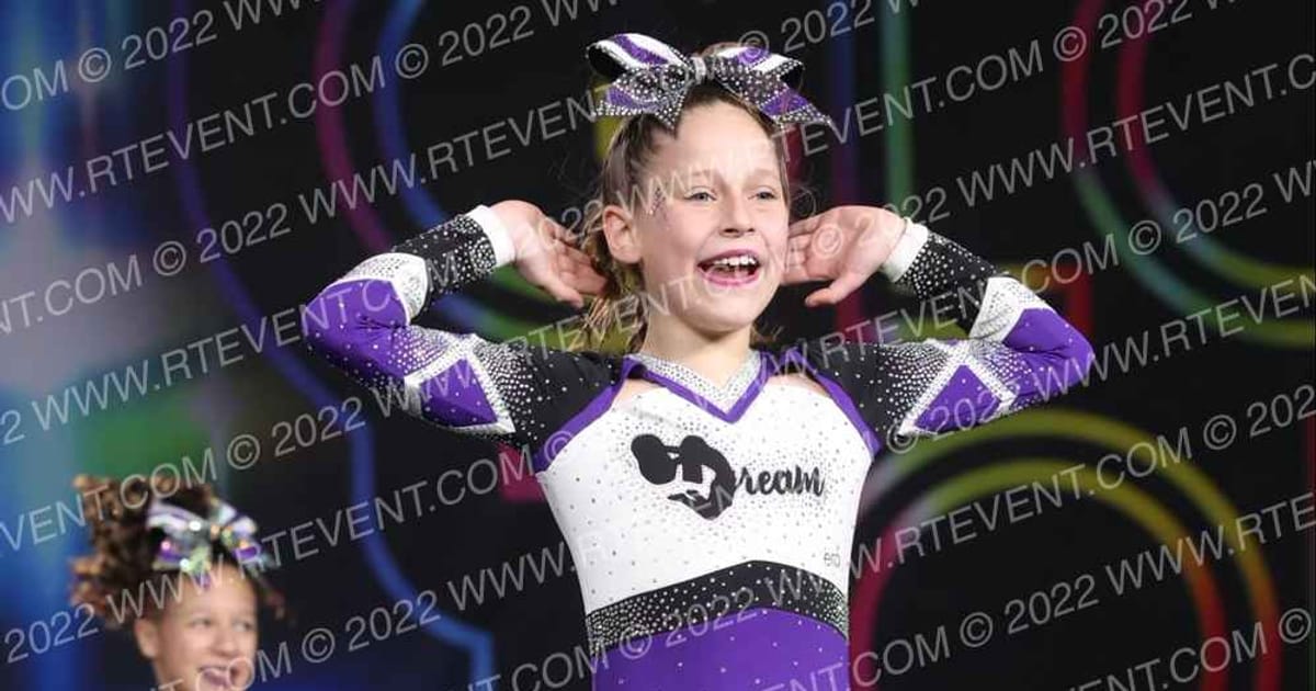 Dream Allstar Cheer Marines · Glow Tour Chicago