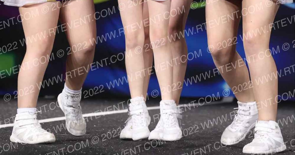 Green Bay Elite Neon · Glow Tour Chicago