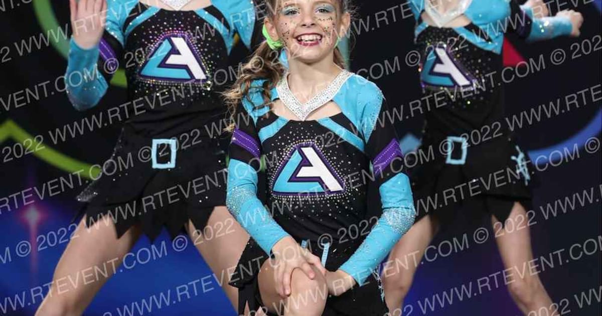 Legacy Athletics - WI Lucky Pirates · Glow Tour Chicago