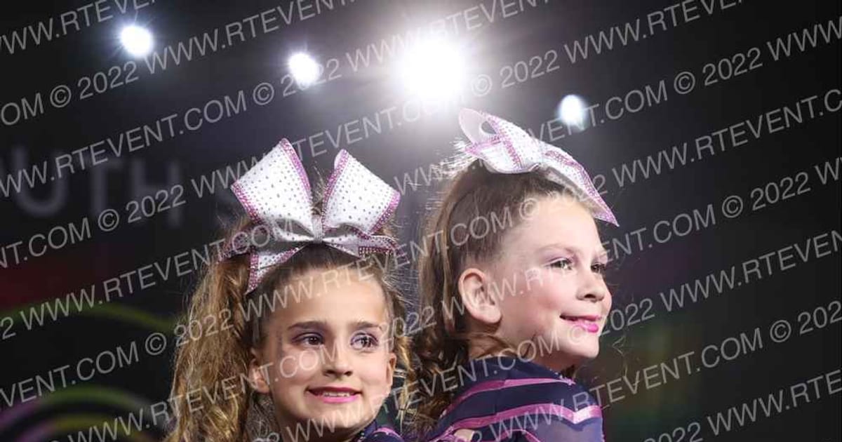 Evolution Cheer Fuchsia Diamonds · Glow Tour Chicago