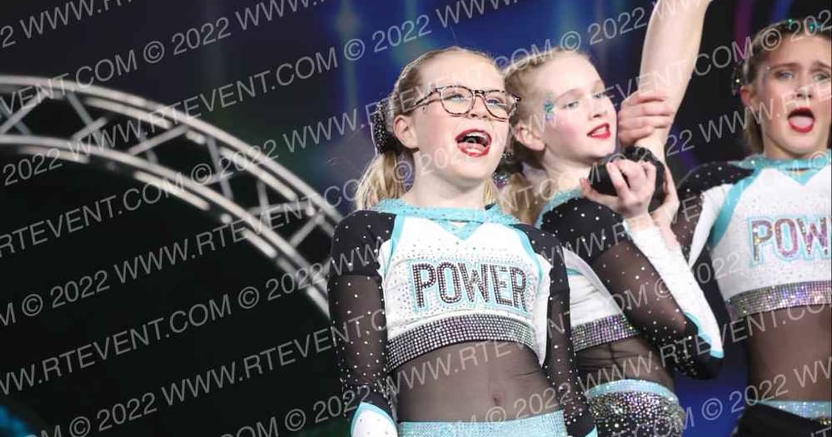 Minnesota Power Athletics Shock · Glow Tour Chicago