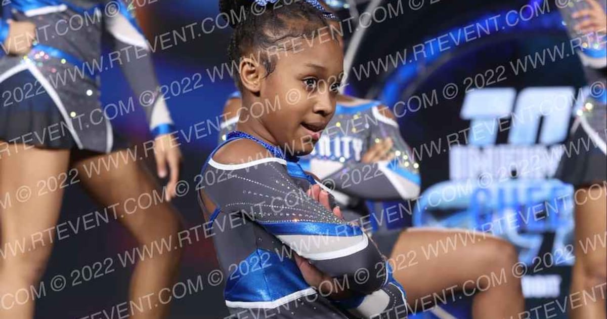 Infinity Cheer Detroit Reign · Glow Tour Chicago