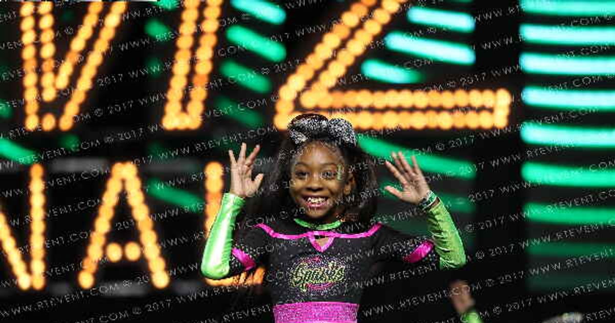 UNIVERSAL CHEER EXPERIENCE SPARKS · DII Allstar Nationals