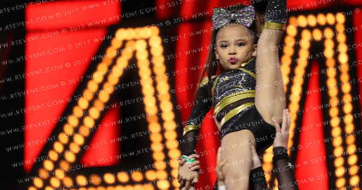 EASTSIDE EDGE CHEER LADY BOLTZ · DII Allstar Nationals
