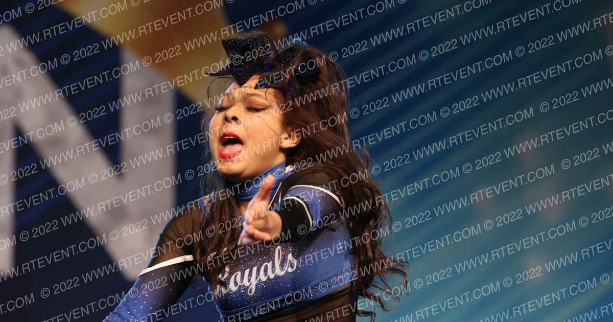 Royal Storm Elite Cheer I. Cabral · Vegas Crown