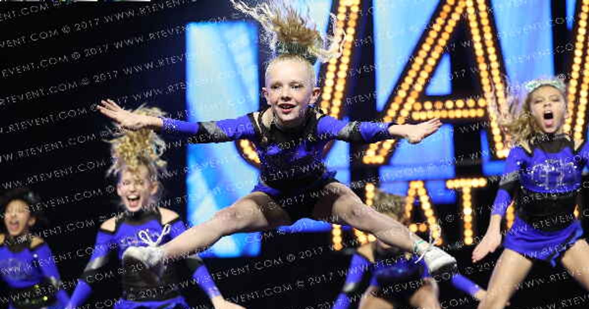 CHEER FORCE BLUE CRUSH · DII Allstar Nationals