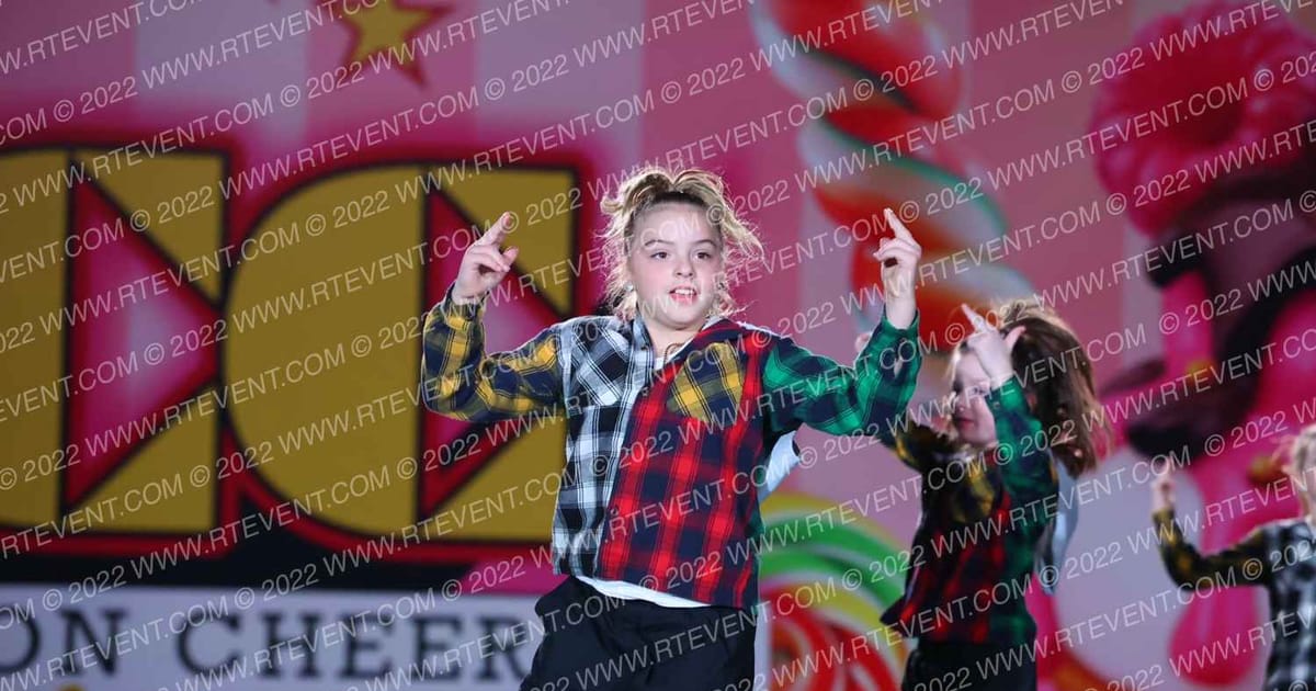 Sparks Elite Athletics Luminescence · Oh How Sweet it is Cheer and Dance Spectacular