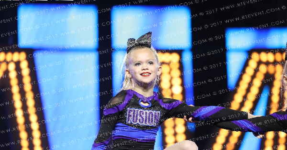 ARIZONA FUSION CHEER BLUE MIST · DII Allstar Nationals