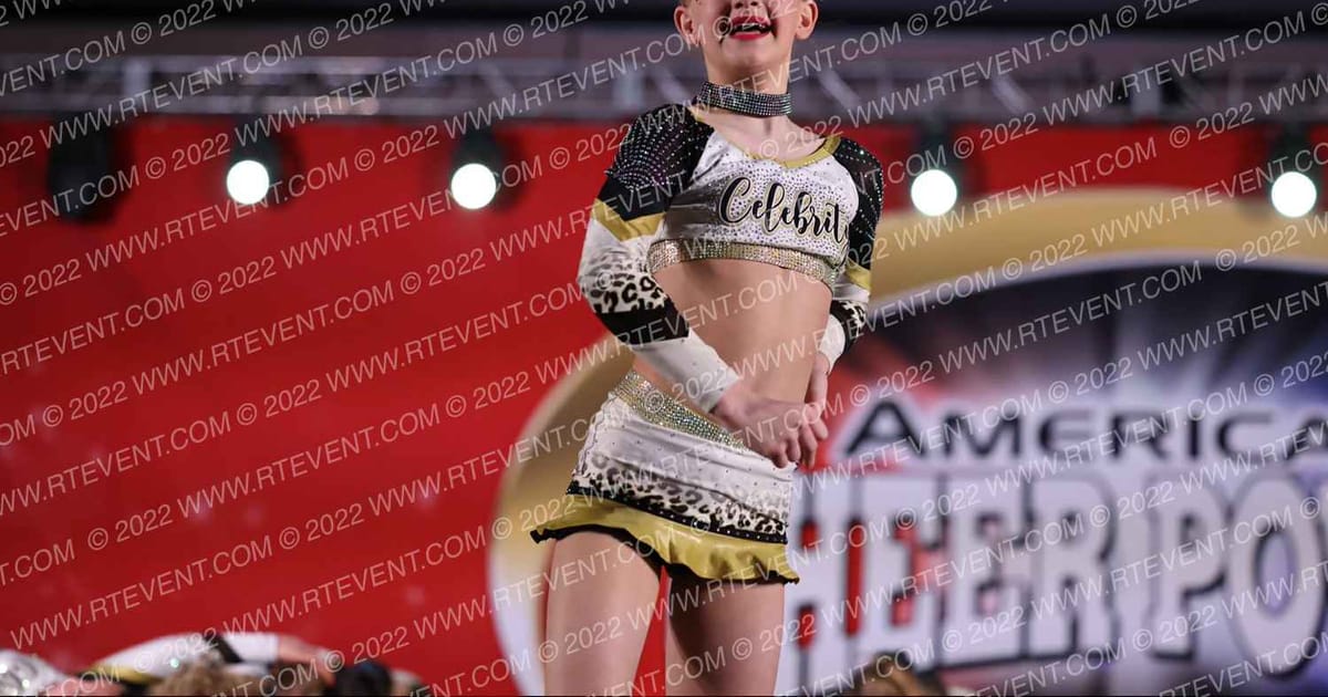 Celebrity Cheer LADY LEGENDS · Cheer Power Philly Showdown DIDII
