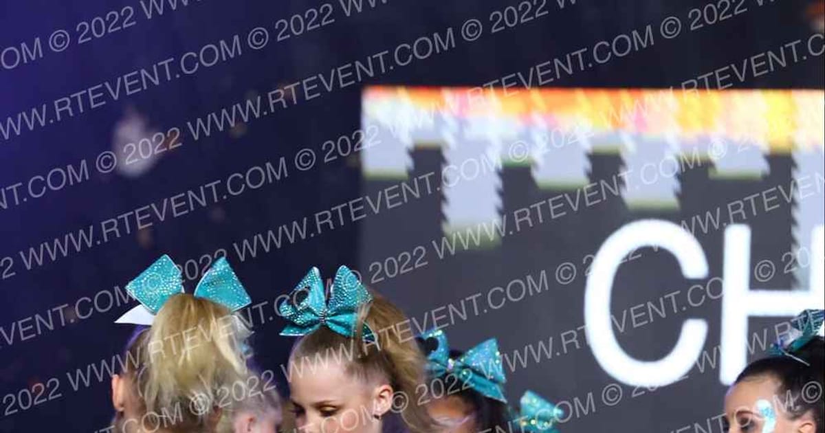 Cheer Extreme- Salem Mini Teal · Gold Rush Charlotte
