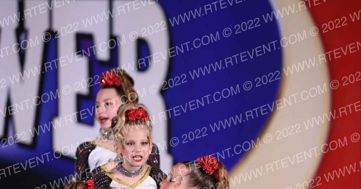 Celebrity Cheer DIVAS · Cheer Power Philly Showdown DIDII