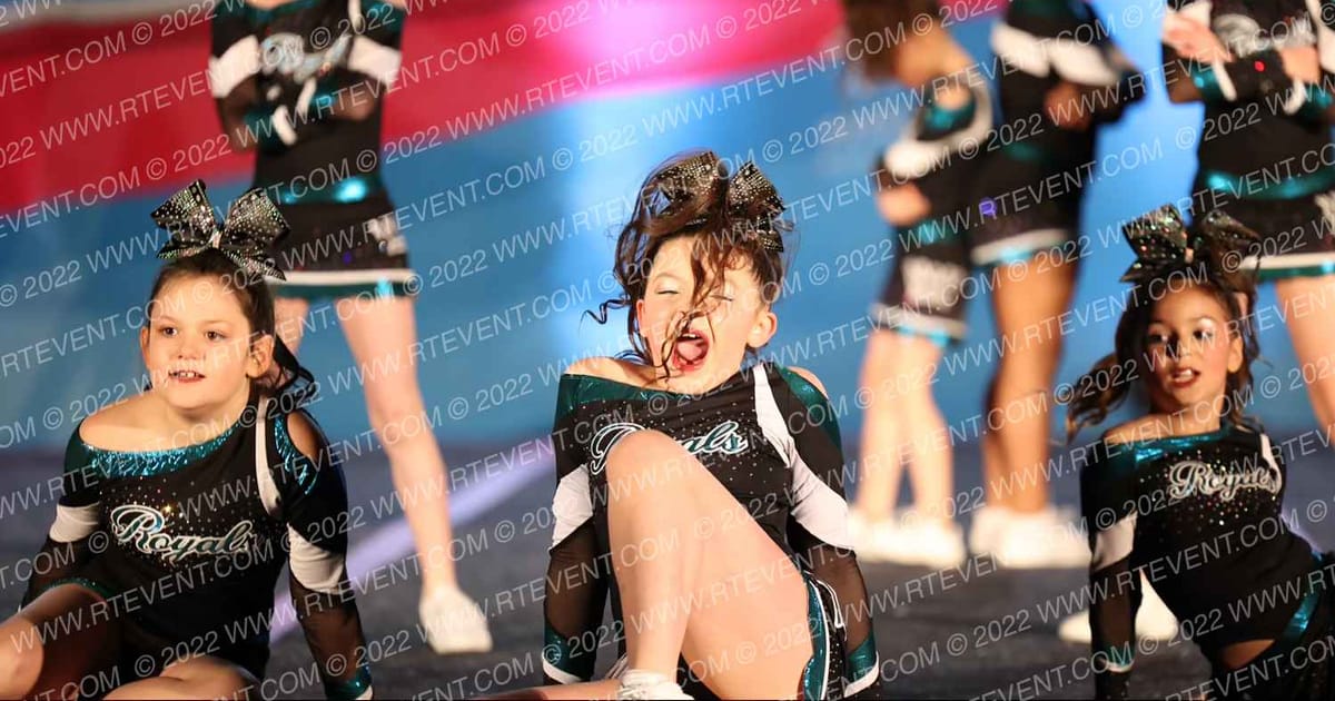 Empire Royals Cheerleading Sapphires · Aloha Syracuse Showdown DIDII correct