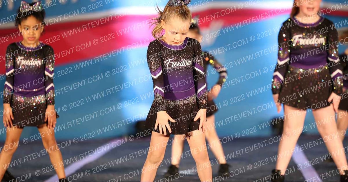 Freedom Allstar Cheer & Tumble Dreamers · Aloha Syracuse Showdown DIDII correct