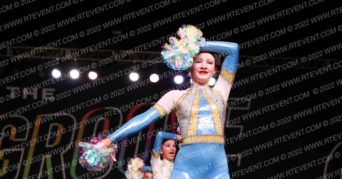 The Dance Vault Youth Elite Large Pom · GROOVE Dance Grand Nationals
