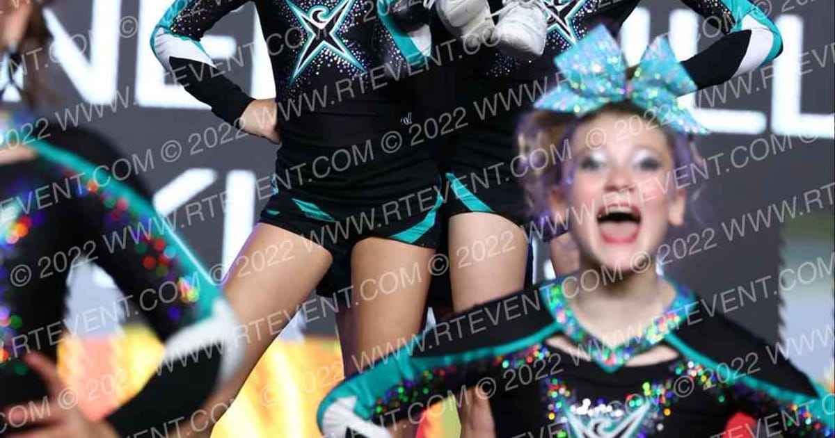 Cheer Extreme- Kernersville Vikings · Gold Rush Charlotte