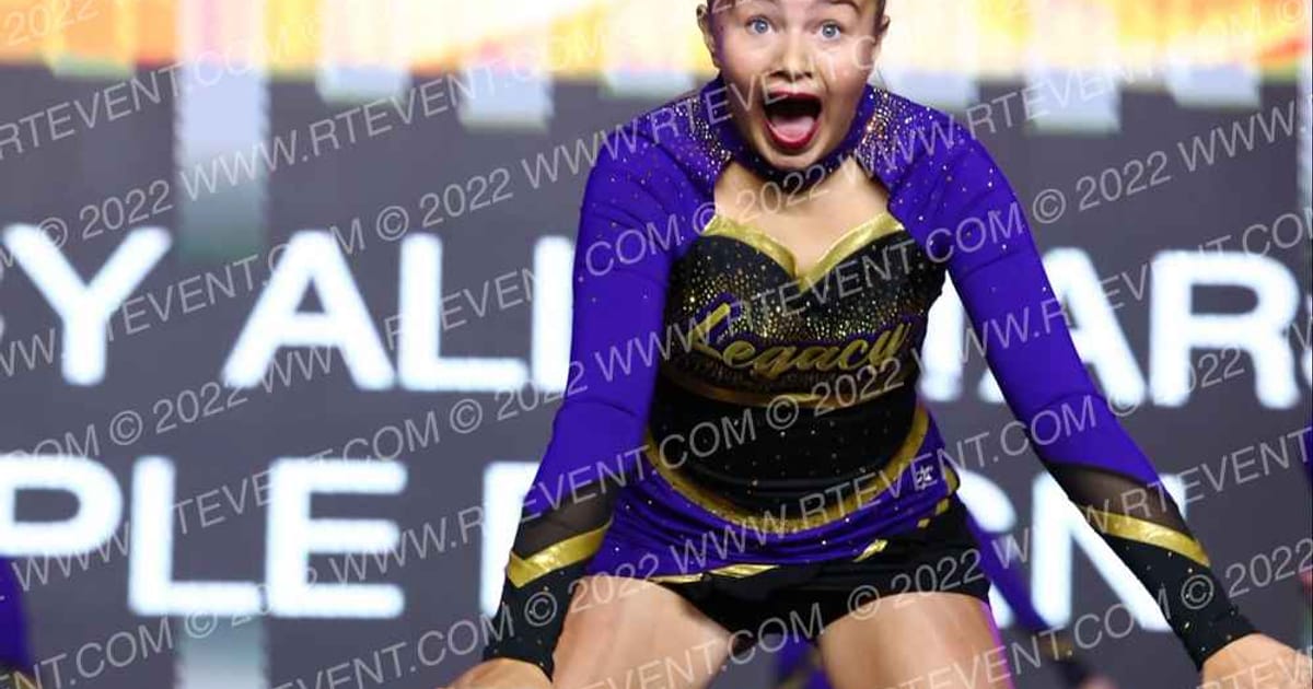 Cheer Extreme- Salem Golden Girls · Gold Rush Charlotte