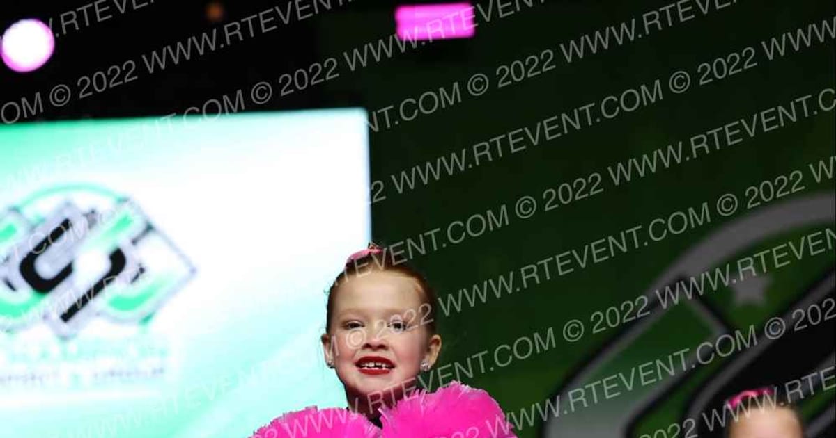 No Limits Dance Tiny Large Pom · CSG Dance Grand Nationals